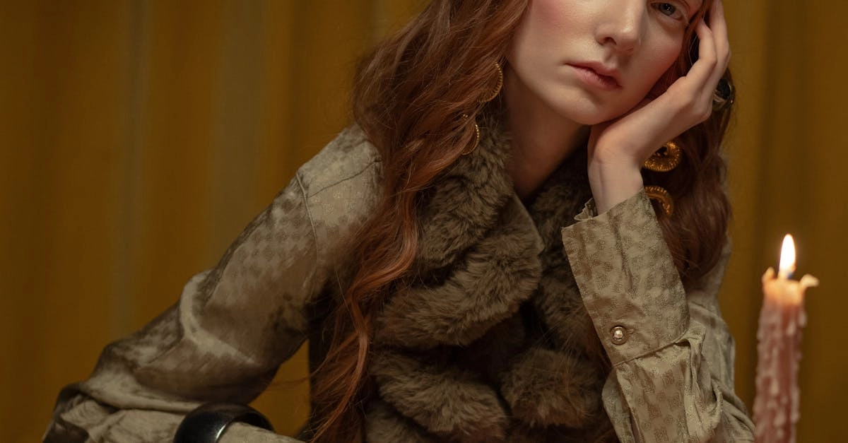 Мистическая атмосфера слота Madame Destiny с гадалкой и магическими символами