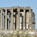 Игровой слот Gates of Olympus с Зевсом и мечтательной атмосферой